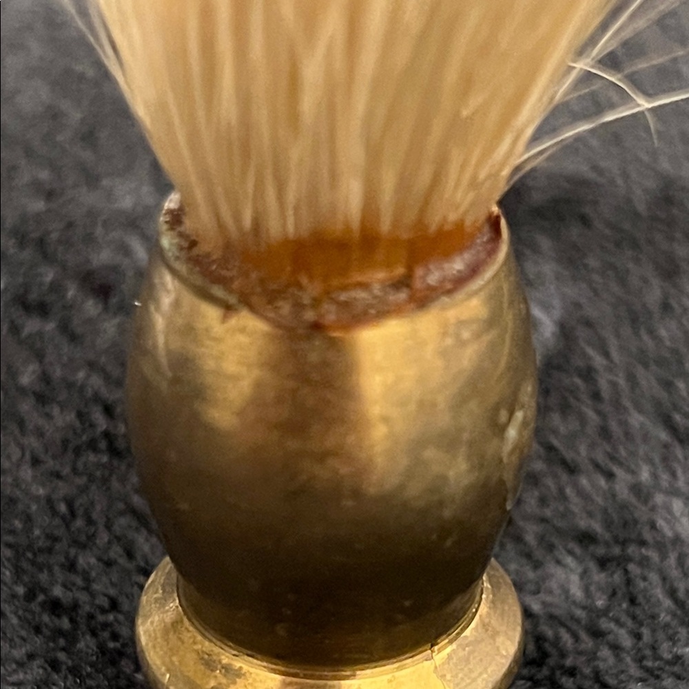 Vintage Gold Shaving Brush and Razor Set - Picture 4 of 5